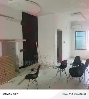 2bdrm Apartment in Lekki Phase 2 for rent