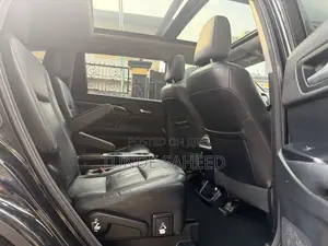 Toyota Highlander Limited Platinum 4dr SUV AWD (3.5L 6cyl 6A) 2015