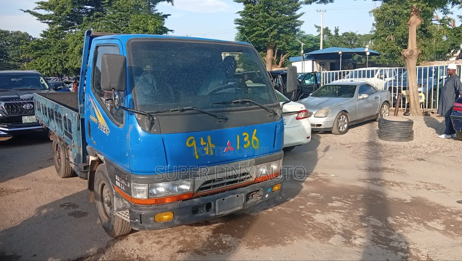 Mitsubishi Canter 2004 Blue