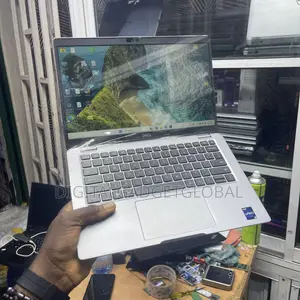 Laptop Dell Latitude 5340 32GB Intel Core i5 SSD 512GB