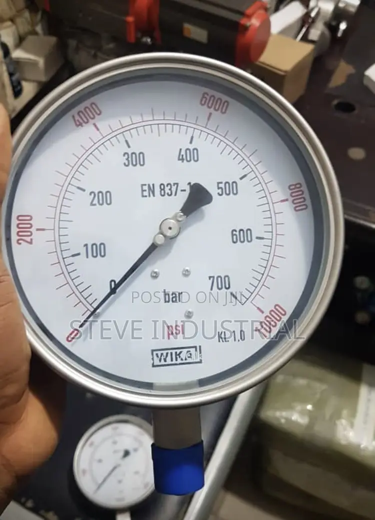 Air Pressure Gauges