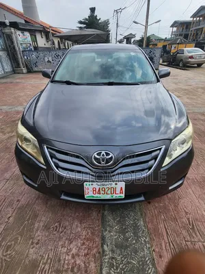 Toyota Camry 2010 Gray
