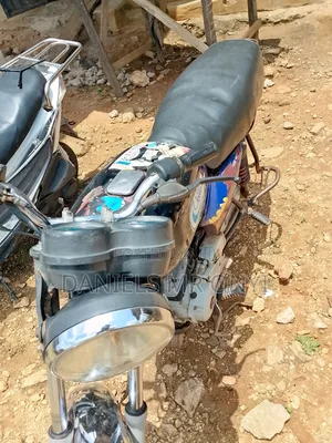Bajaj Boxer 2017 Red