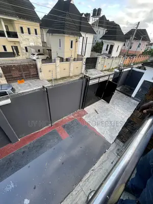 4bdrm Duplex in Crystal View Estate, Trans Amadi for sale