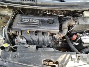 Toyota Corolla 2005 Gold
