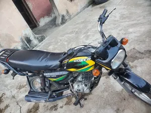 Bajaj Boxer 2025 Black
