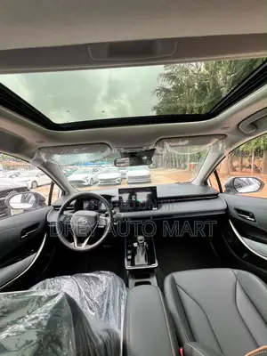 Toyota Corolla SE 2026 White