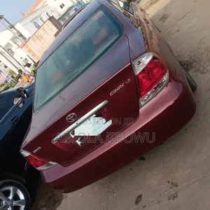 Toyota Camry LE 4dr Sedan (2.4L 4cyl 4A) 2004 Red