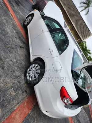 Toyota Corolla 2013 White