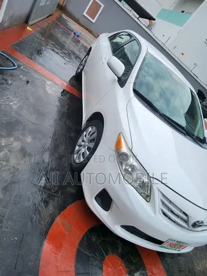 Toyota Corolla 2013 White