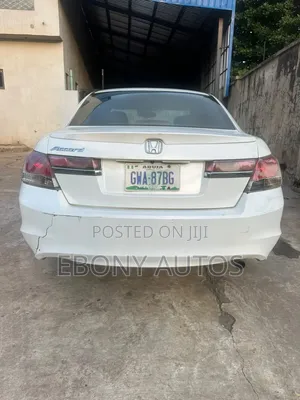 Honda Accord 2010 White