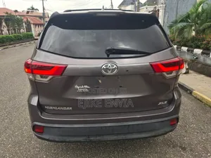 Toyota Highlander 2019 Gray