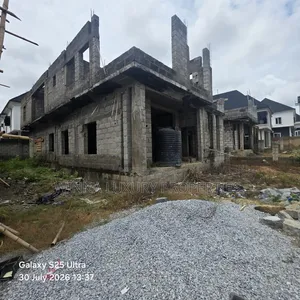 6bdrm Duplex in Country Home, Lugbe District for sale
