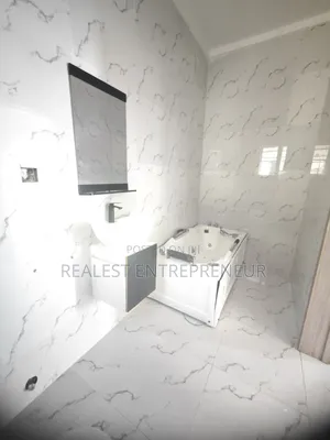 4bdrm Duplex in Royal Pine, Chevron for rent
