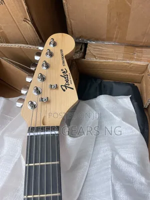 White Fender Stratocaster USA Electric Guitar