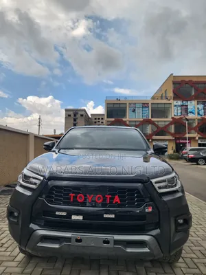 Toyota Hilux 2024 Black