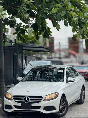Mercedes-Benz C300 2016 White