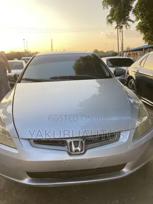 Honda Accord 2005 Silver