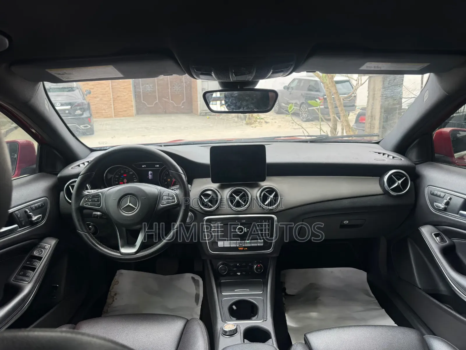 Mercedes-Benz GLA 250 2018 Red