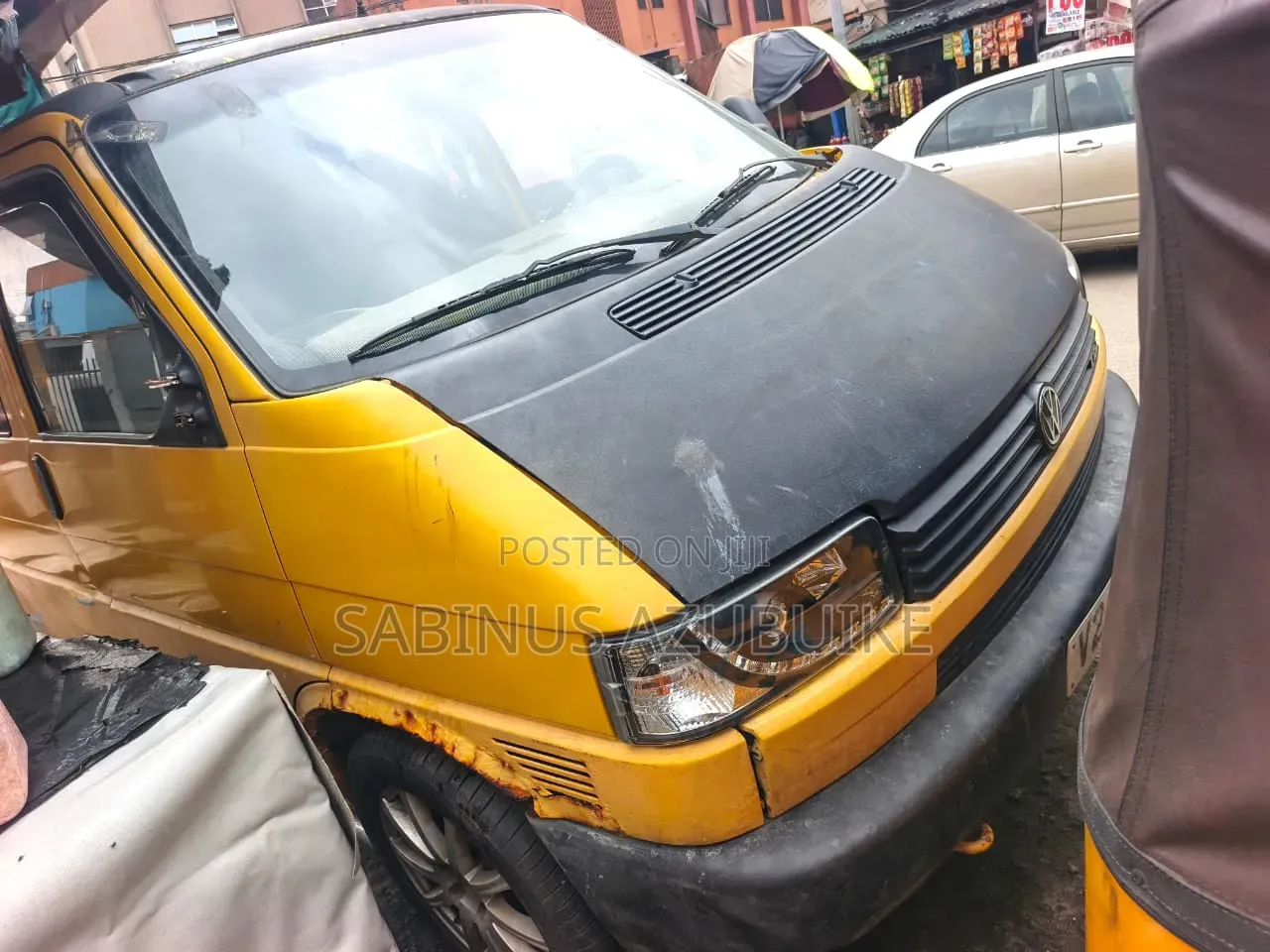 Volkswagen Transporter 2004 Yellow