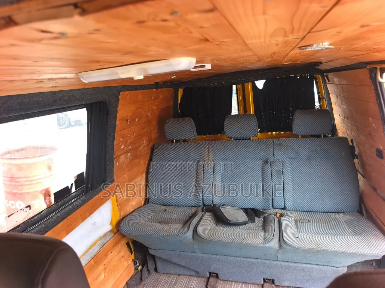 Volkswagen Transporter 2004 Yellow