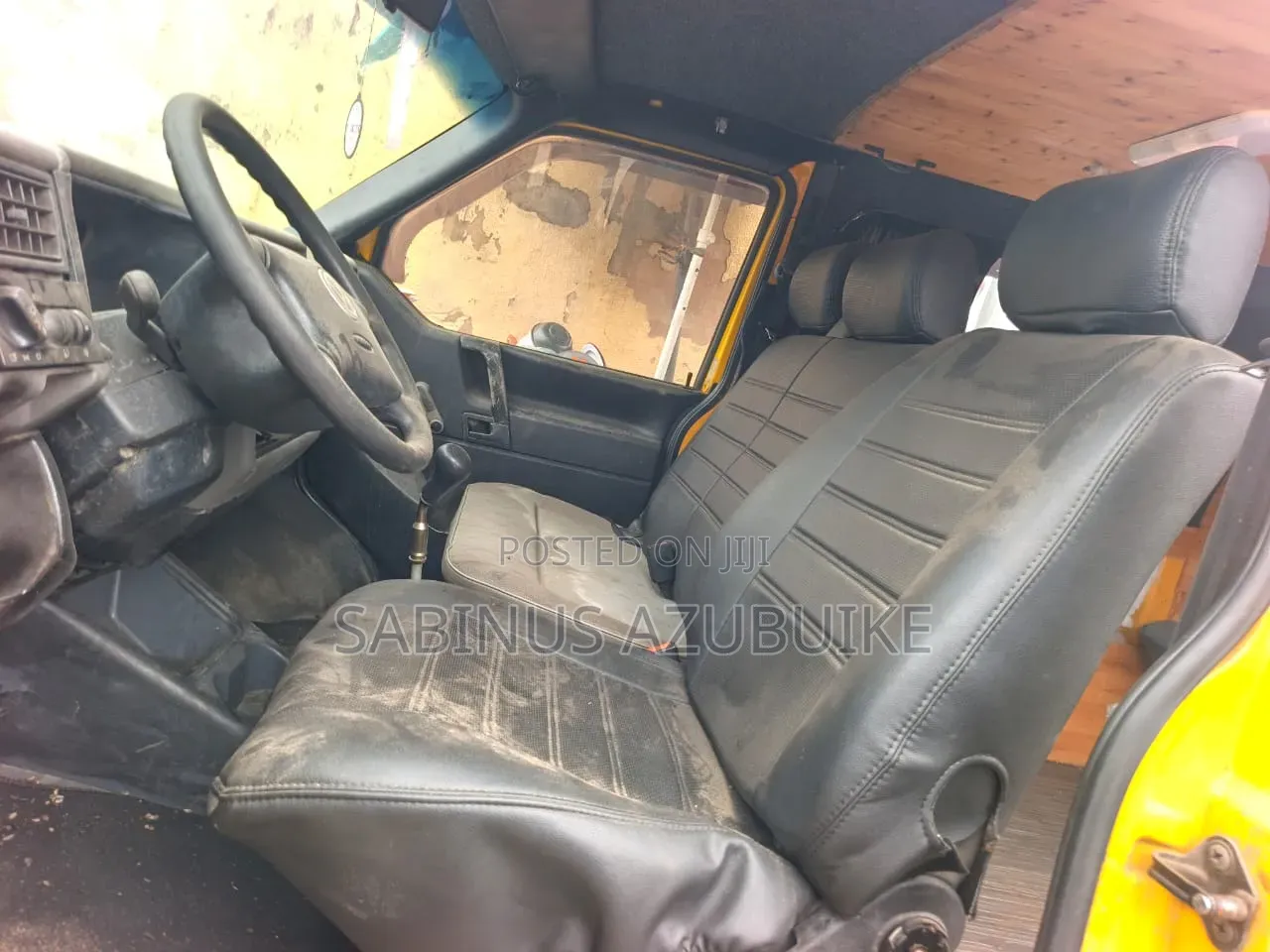 Volkswagen Transporter 2004 Yellow
