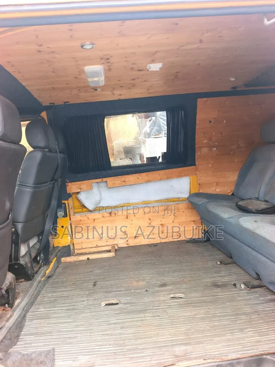 Volkswagen Transporter 2004 Yellow
