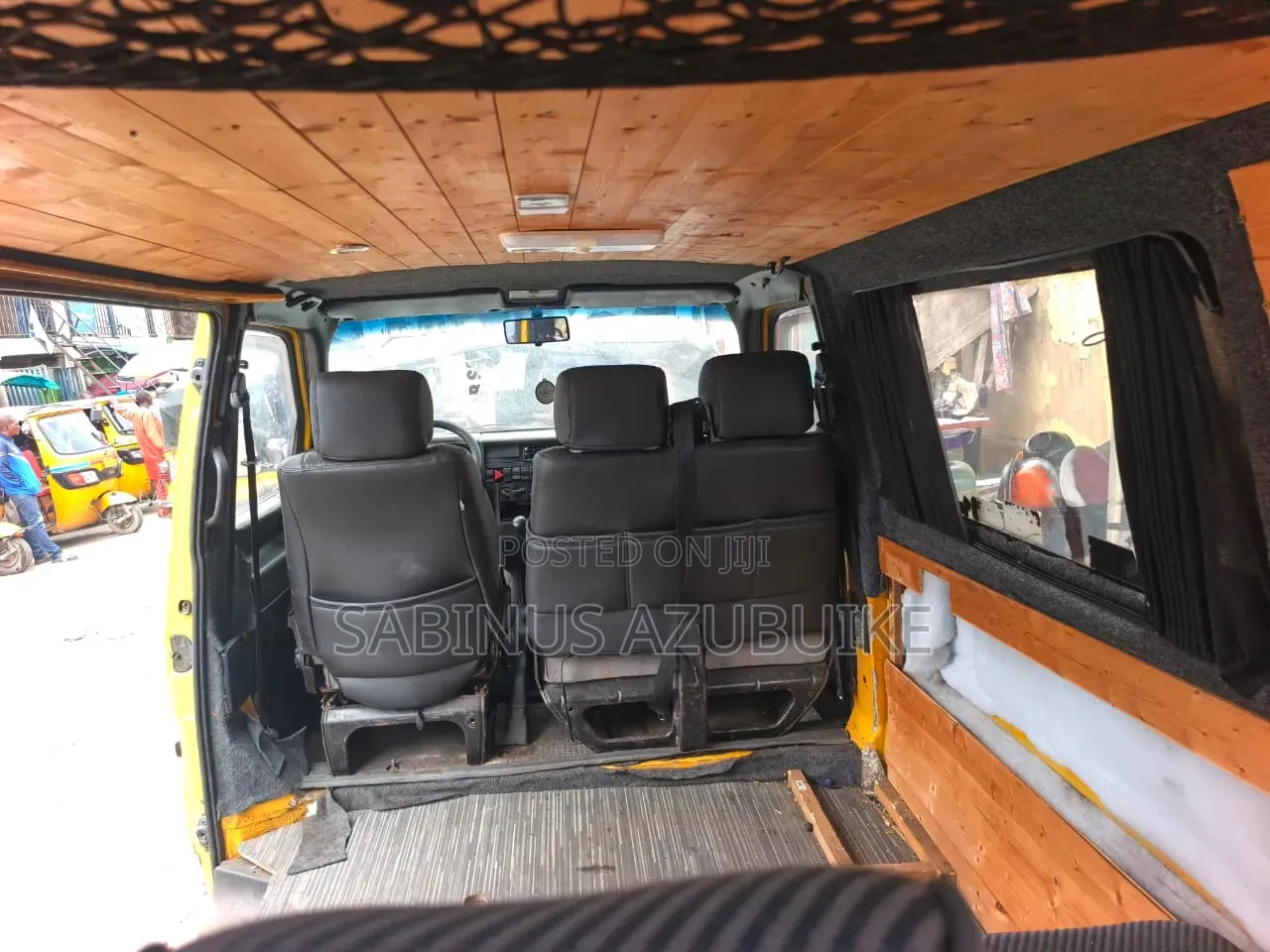 Volkswagen Transporter 2004 Yellow