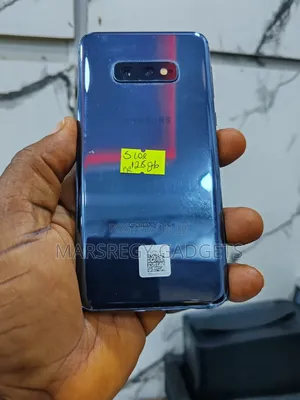 Samsung Galaxy S10e 128 GB Black