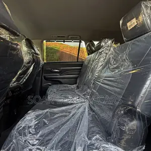 New Toyota Highlander XLE AWD 2024 Black