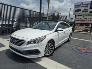 Hyundai Sonata SE 2016 White