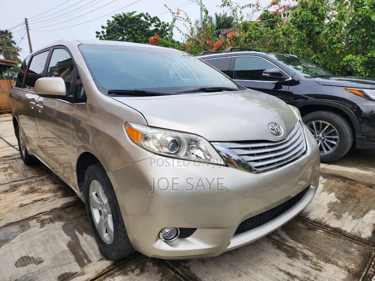 Toyota Sienna 2015 Silver