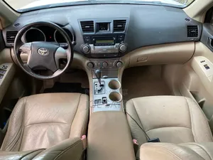 Toyota Highlander 2009 White