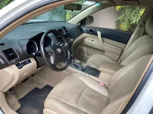 Toyota Highlander 2009 White