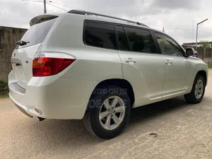 Toyota Highlander 2009 White