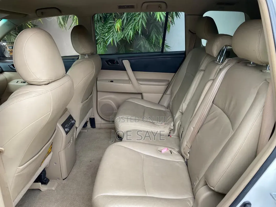 Toyota Highlander 2009 White