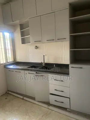 3bdrm Bungalow in Durumi, Area 1 for rent