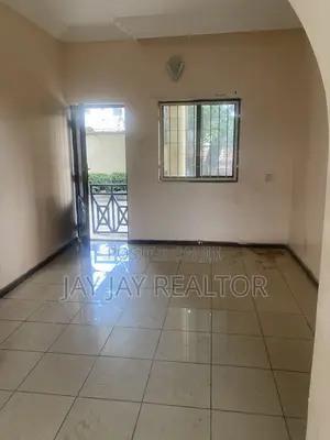 3bdrm Bungalow in Durumi, Area 1 for rent