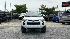 Toyota 4-Runner 2015 White