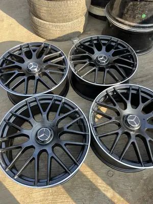 Mercedes Benz Alloy Wheel Size 20