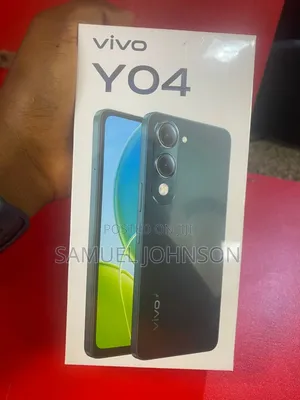Vivo Y04 64 GB Gold