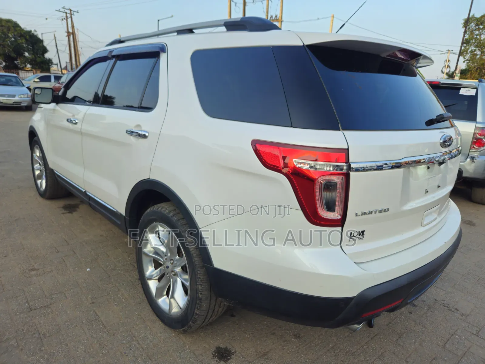 Ford Explorer 2013 White