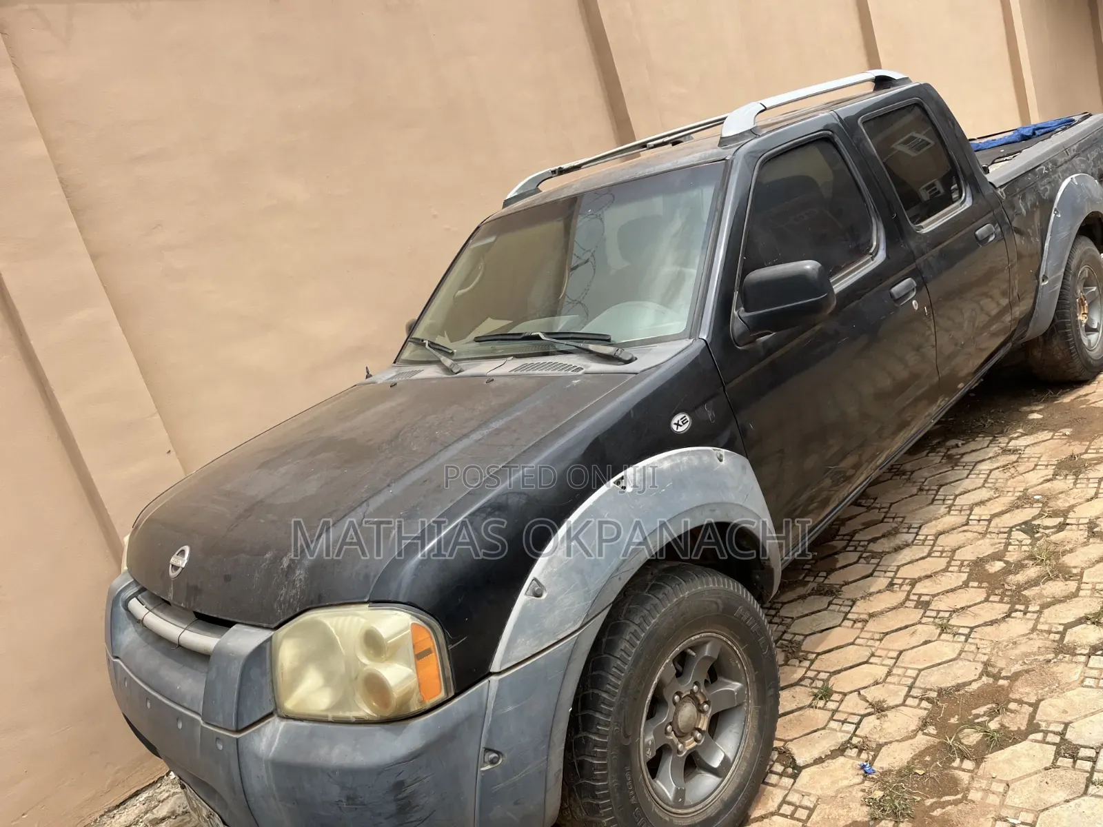 Nissan Frontier 2002 Black