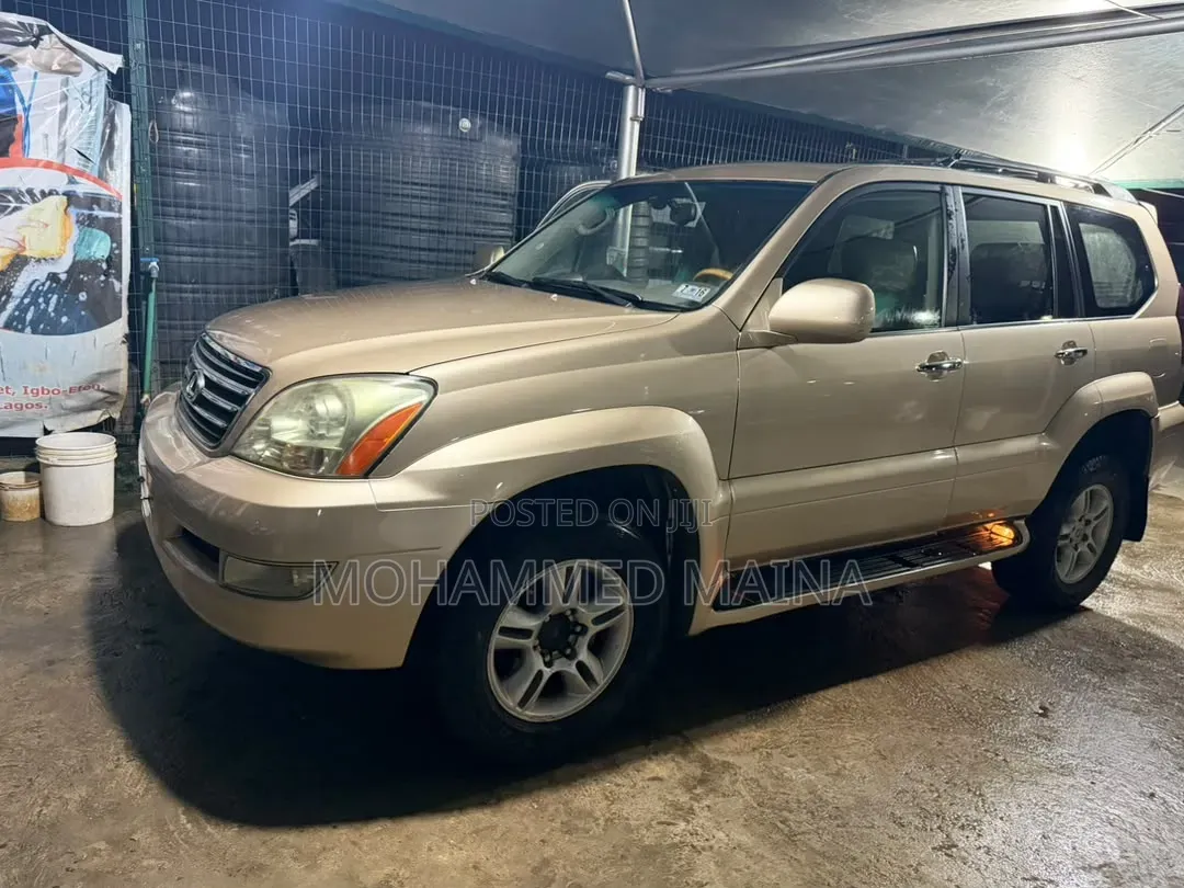Lexus GX 470 2004 Gold
