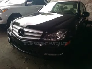 Mercedes-Benz C300 2012 Black