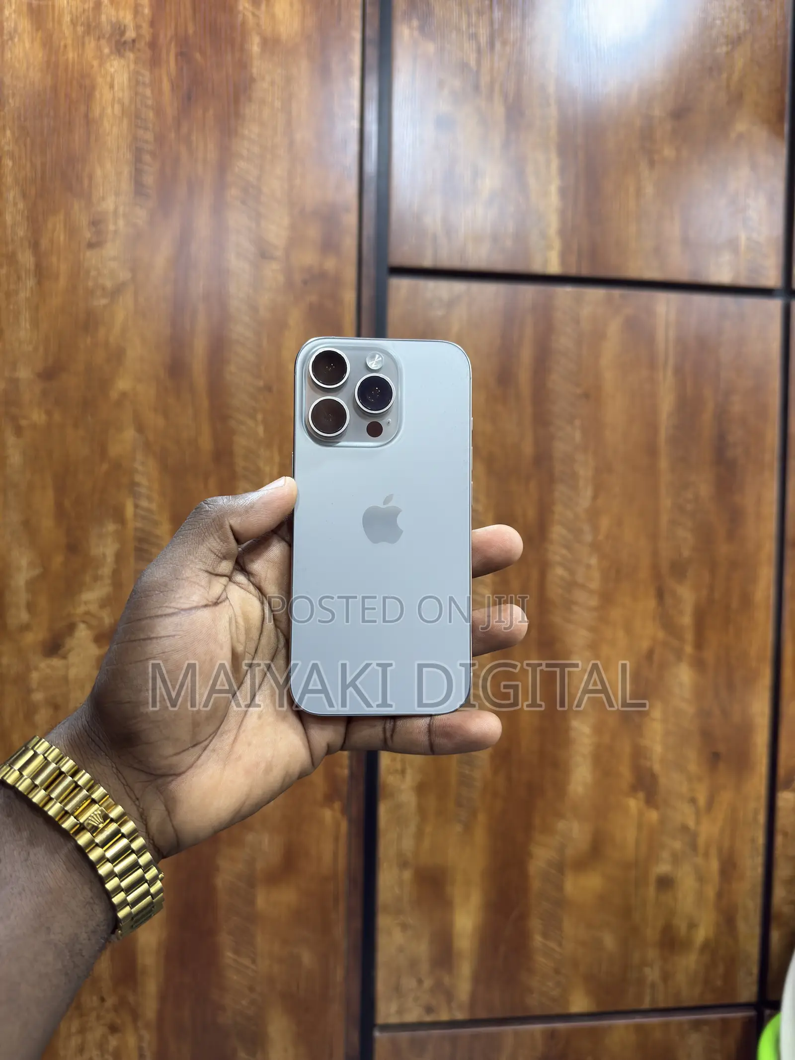 Apple iPhone 16 Pro 128 GB Gray