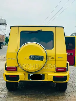 Mercedes-Benz G-Class 2010 Yellow