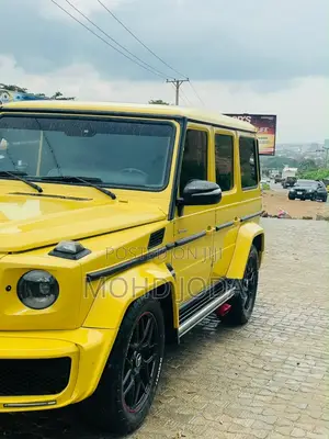 Mercedes-Benz G-Class 2010 Yellow
