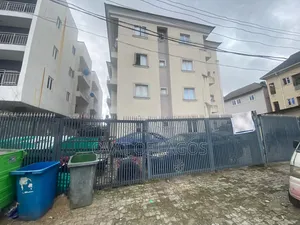 3bdrm Apartment in Chevron for rent