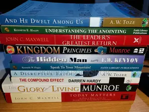 10 Inspiring Christian Leadership Books Bundle
